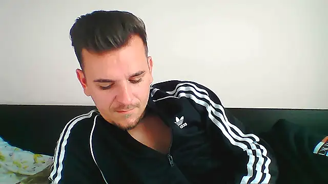 Snapshot of Huge_cock22cm chatting on 10/28/25, 10:14 Huge cock22cm online show from 10/28/25, 10:14