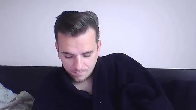 Snapshot of Huge_cock22cm chatting on 11/08/25, 09:02 Huge cock22cm online show from 11/08/25, 09:02