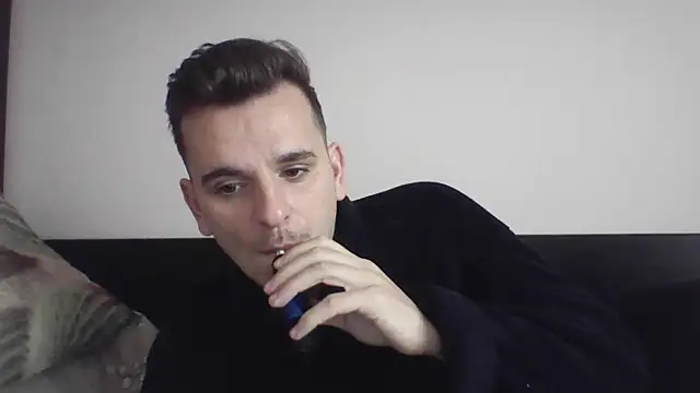 Snapshot of Huge_cock22cm chatting on 03/03/25, 06:52 Huge cock22cm online show from 03/03/25, 06:52