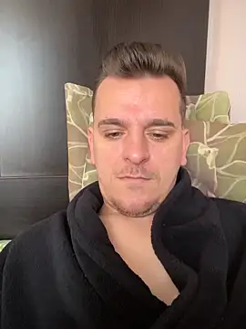 Huge cock22cm online show from 03/28/26, 08:37