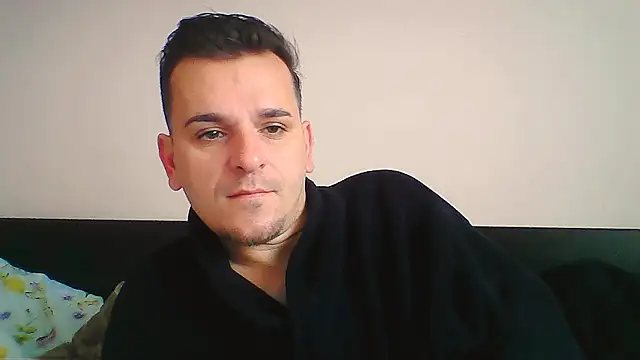 Snapshot of Huge_cock22cm chatting on 11/16/25, 07:24 Huge cock22cm online show from 11/16/25, 07:24