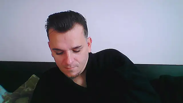 Snapshot of Huge_cock22cm chatting on 11/14/25, 07:34 Huge cock22cm online show from 11/14/25, 07:34