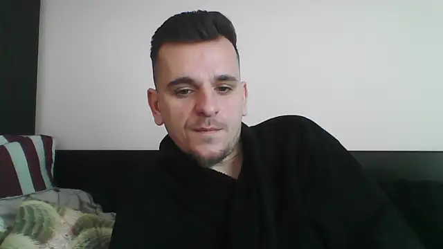 Snapshot of Huge_cock22cm chatting on 03/20/25, 07:47 Huge cock22cm online show from 03/20/25, 07:47