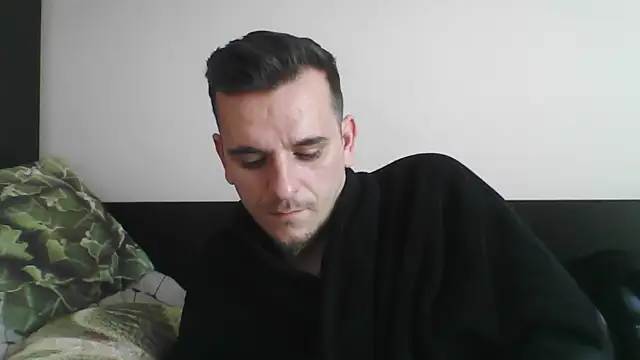 Snapshot of Huge_cock22cm chatting on 03/08/25, 11:16 Huge cock22cm online show from 03/08/25, 11:16