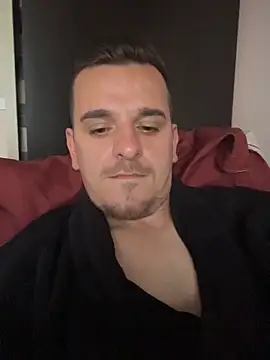 Snapshot of Huge_cock22cm chatting on 05/21/26, 10:01 Huge cock22cm online show from 05/21/26, 10:01