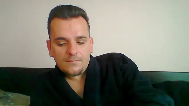 Snapshot of Huge_cock22cm chatting on 04/21/26, 07:26 Huge cock22cm online show from 04/21/26, 07:26