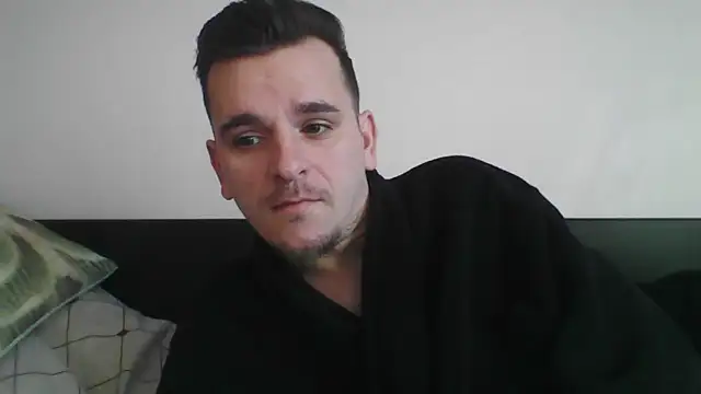 Snapshot of Huge_cock22cm chatting on 03/07/25, 06:35 Huge cock22cm online show from 03/07/25, 06:35