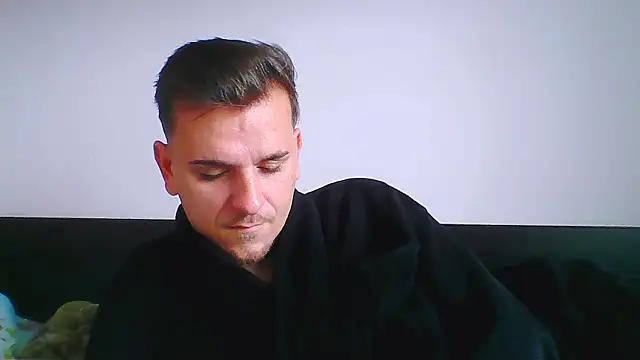 Snapshot of Huge_cock22cm chatting on 11/12/25, 11:25 Huge cock22cm online show from 11/12/25, 11:25