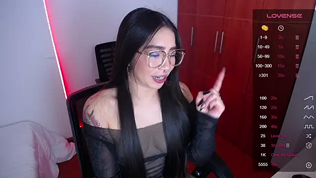 megan bluee23 online show from 03/18/25, 02:06