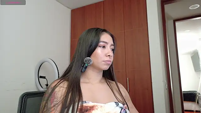 megan bluee23 online show from 01/09/26, 07:21