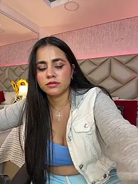 Brenda Garcia online show from 11/14/25, 08:23