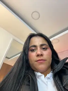 Brenda Garcia online show from 11/21/25, 09:58