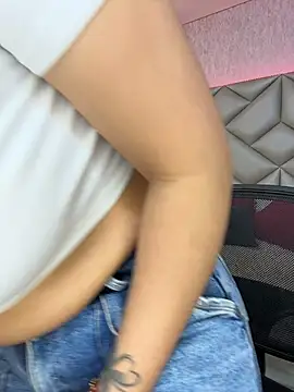 Brenda Garcia online show from 11/19/25, 08:20