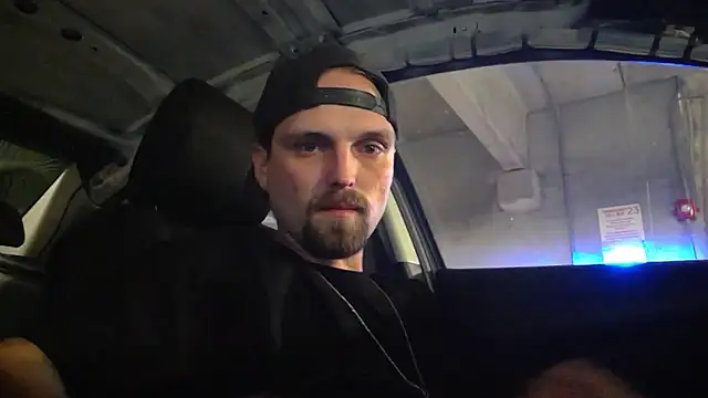 Snapshot of VitaminDrewFl chatting on 01/18/26, 07:34 VitaminDrewFl online show from 01/18/26, 07:34