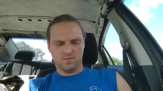 Snapshot of VitaminDrewFl chatting on 03/04/26, 09:00 VitaminDrewFl online show from 03/04/26, 09:00