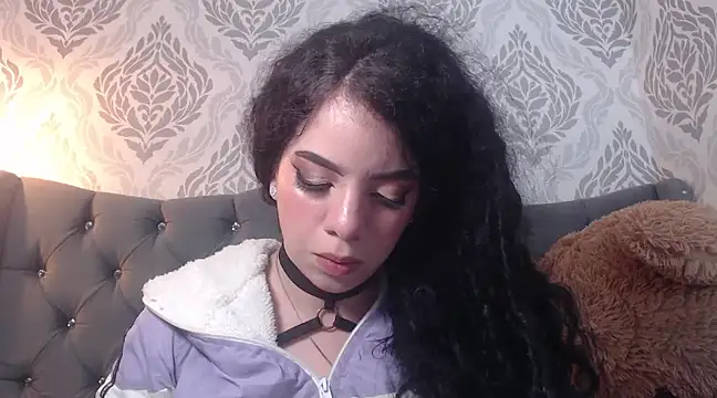 EmmaCowperr online show from 03/11/25, 03:23