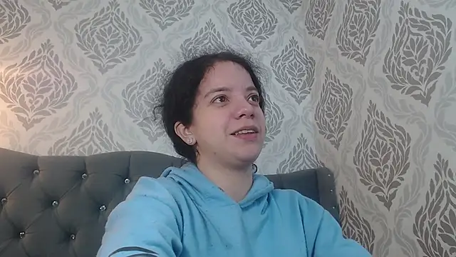 EmmaCowperr online show from 03/15/25, 05:37