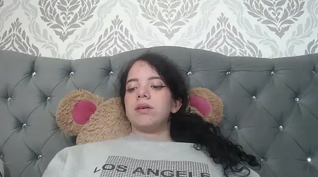 EmmaCowperr online show from 03/03/25, 07:07