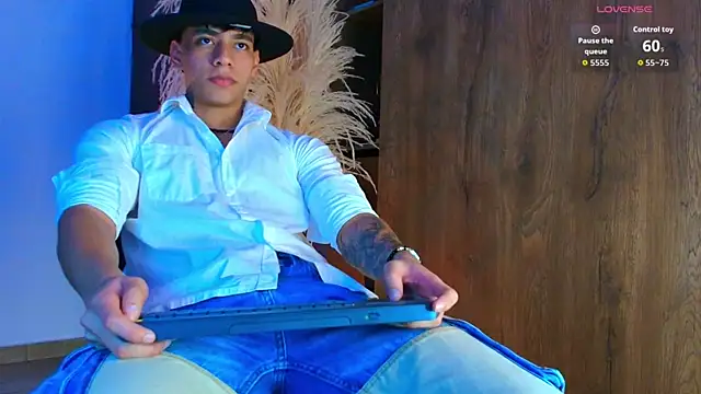 Josep Davies online show from 10/31/25, 10:49