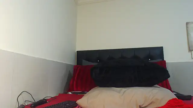Fiercefoxxy online show from 05/26/26, 09:51