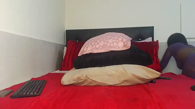 Fiercefoxxy online show from 04/14/26, 08:41