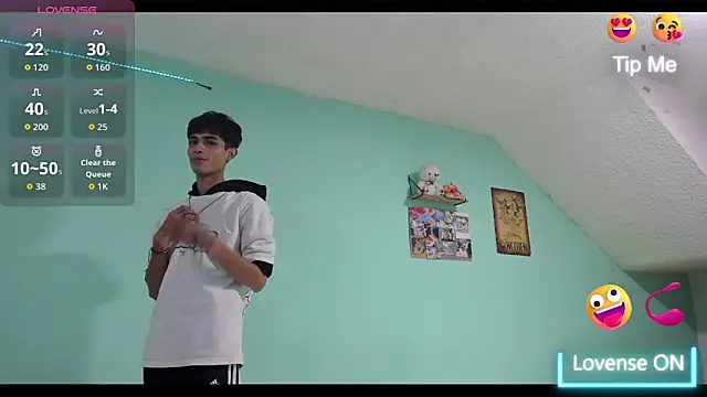 oliverhot2005 online show from 10/24/25, 10:53