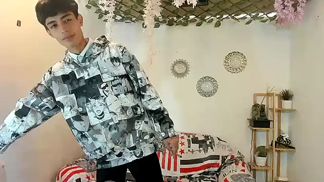 oliverhot2005 online show from 11/04/25, 07:50