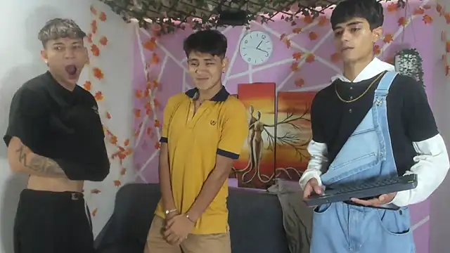 oliverhot2005 online show from 11/06/25, 02:43