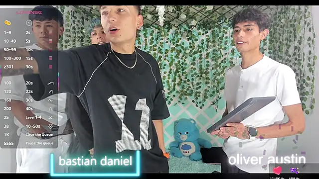 oliverhot2005 online show from 11/18/25, 02:42