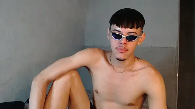 MicaelRian69 online show from 10/26/25, 02:45