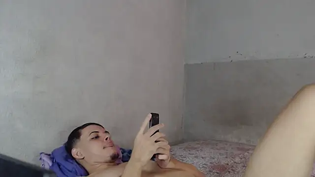 MicaelRian69 online show from 12/19/25, 03:47