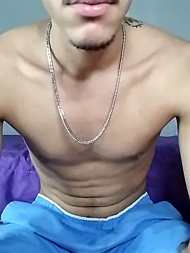 MicaelRian69 online show from 03/07/25, 12:04