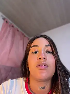 Snapshot of Little_Gaby_ chatting on 07/22/26, 04:58 Little Gaby online show from 07/22/26, 04:58