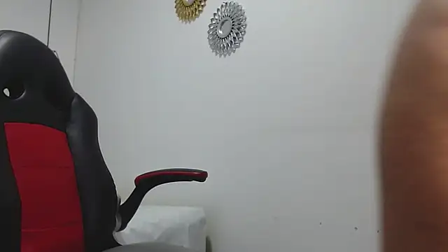 yulia-wolf online show from 05/23/26, 05:56
