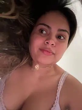 Snapshot of melanny10 chatting on 01/24/25, 02:08 melanny10 online show from 01/24/25, 02:08