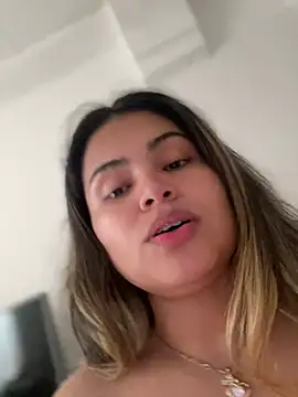 Snapshot of melanny10 chatting on 01/17/25, 02:28 melanny10 online show from 01/17/25, 02:28