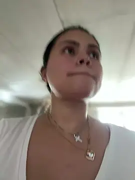 Snapshot of melanny10 chatting on 01/11/25, 12:29 melanny10 online show from 01/11/25, 12:29