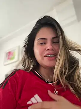 Snapshot of melanny10 chatting on 02/07/25, 01:22 melanny10 online show from 02/07/25, 01:22