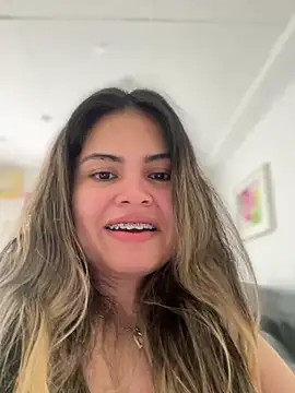 Snapshot of melanny10 chatting on 03/01/25, 08:34 melanny10 online show from 03/01/25, 08:34