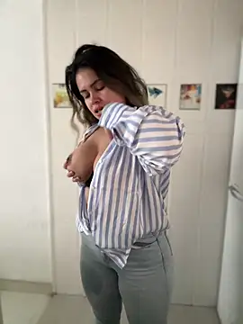 Snapshot of melanny10 chatting on 01/02/25, 12:46 melanny10 online show from 01/02/25, 12:46