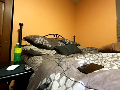 mouser21212 online show from 09/11/25, 10:21