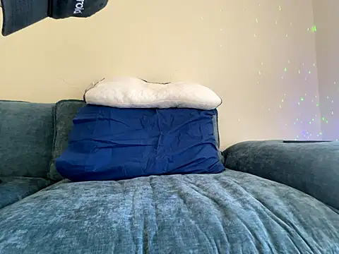 mouser21212 online show from 11/16/25, 06:45