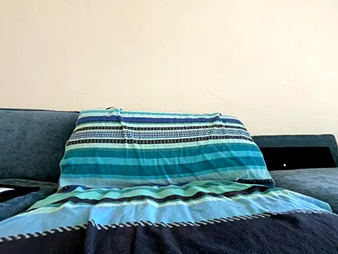 mouser21212 online show from 10/22/25, 07:24