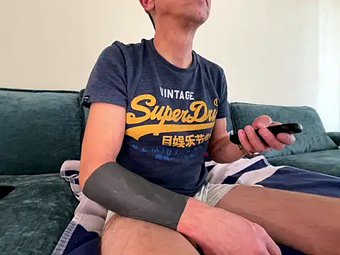 mouser21212 online show from 01/12/26, 09:41