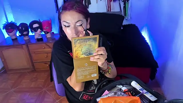 LucyStrike  online show from 12/13/25, 11:22