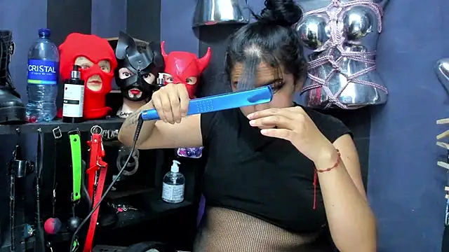 Snapshot of LucyStrike_ chatting on 03/05/25, 12:27 LucyStrike online show from 03/05/25, 12:27