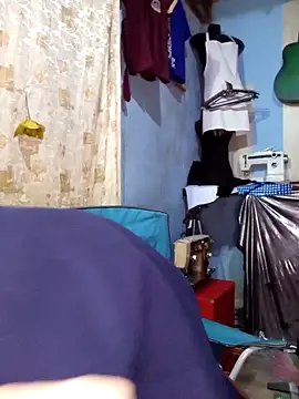 Snapshot of TaurusBallz chatting on 09/19/25, 12:58 TaurusBallz online show from 09/19/25, 12:58