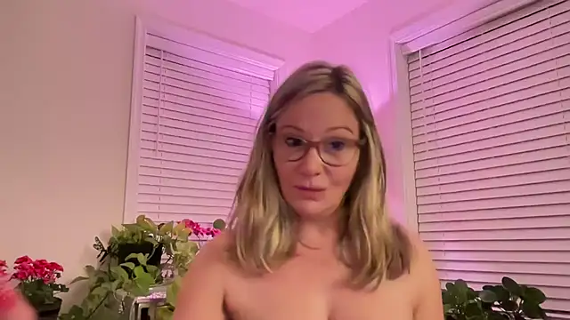 Milf Goddess online show from 05/14/26, 07:49