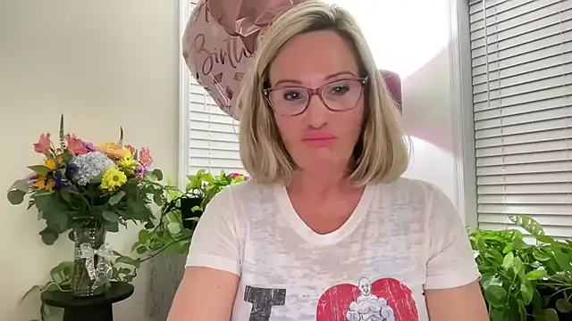 Milf Goddess online show from 07/04/26, 05:03