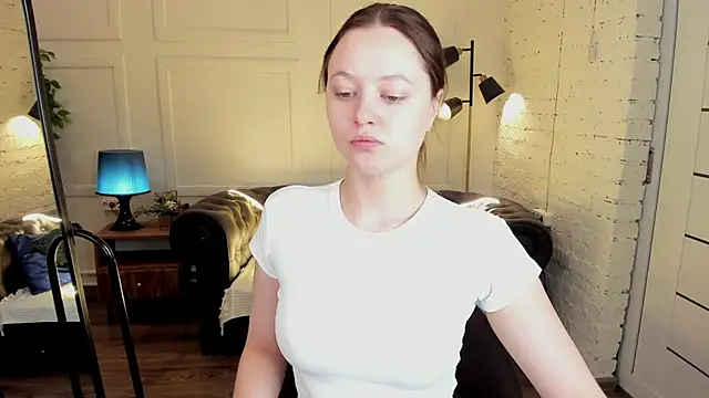 n0 nude online show from 11/17/25, 02:48